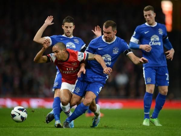 关于利物浦主场逼平水晶宫，难分胜负的信息