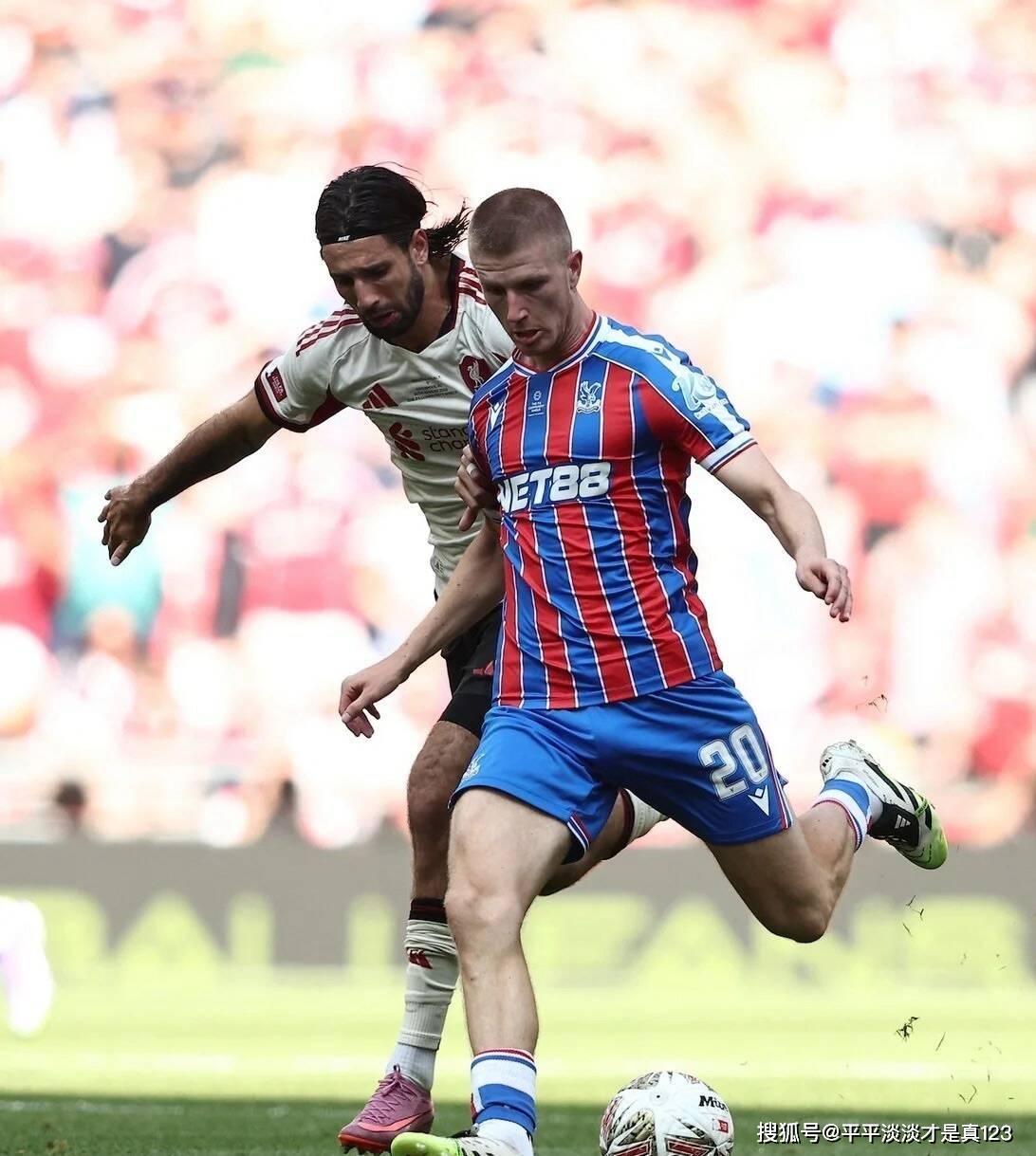 包含水晶宫在客场全取三分，实现逆袭的词条