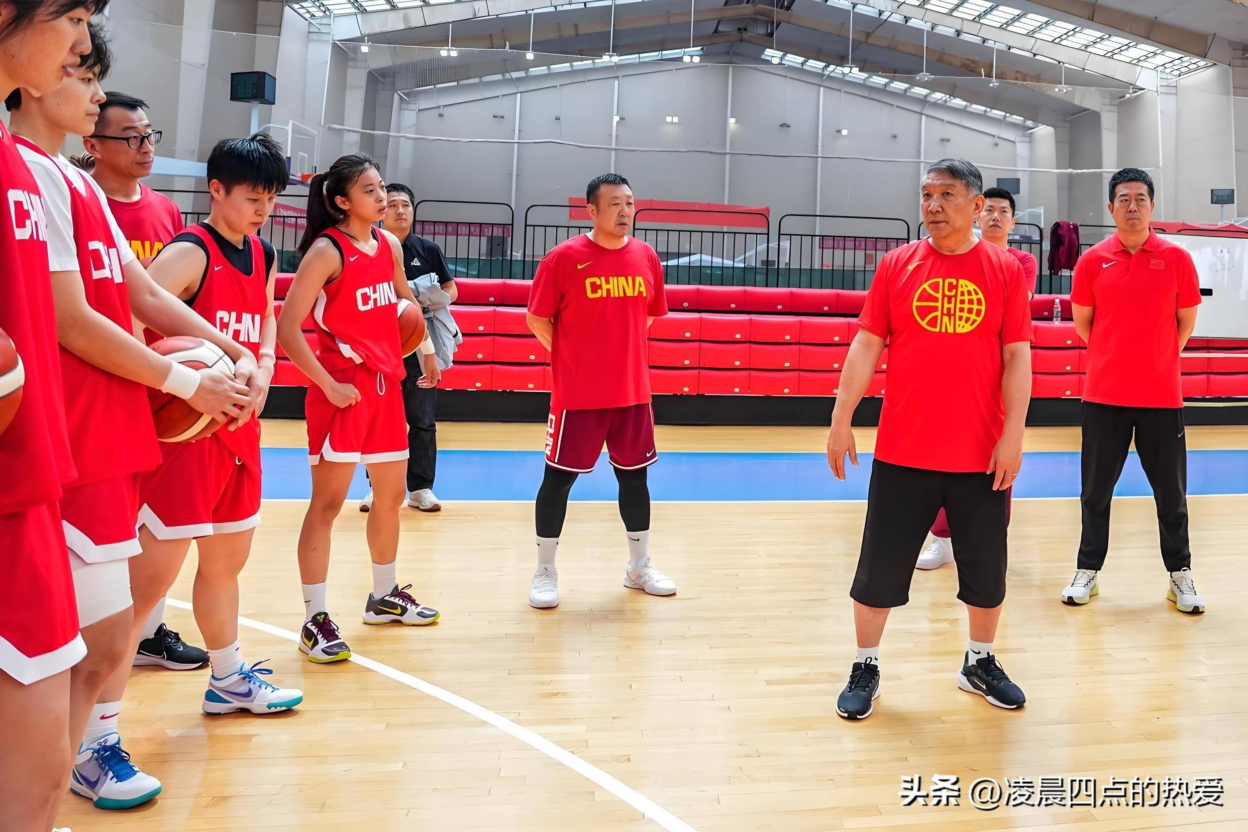 包含球队开启集训，融合球员能力予以提升的词条