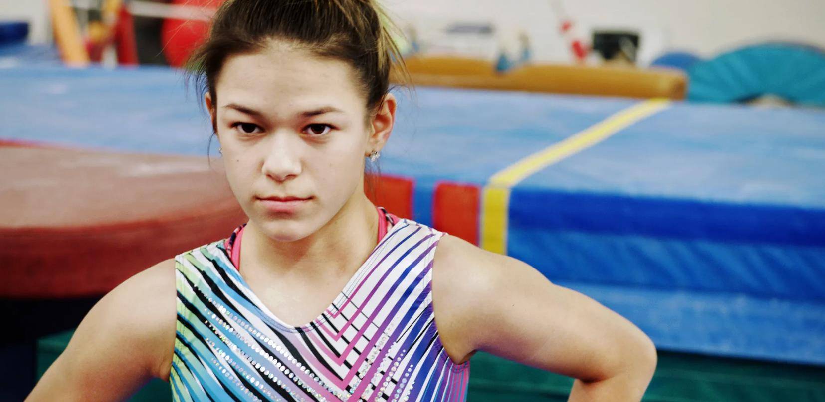 雷火电竞主播-美国体操选手实现逆袭，勇夺第一名