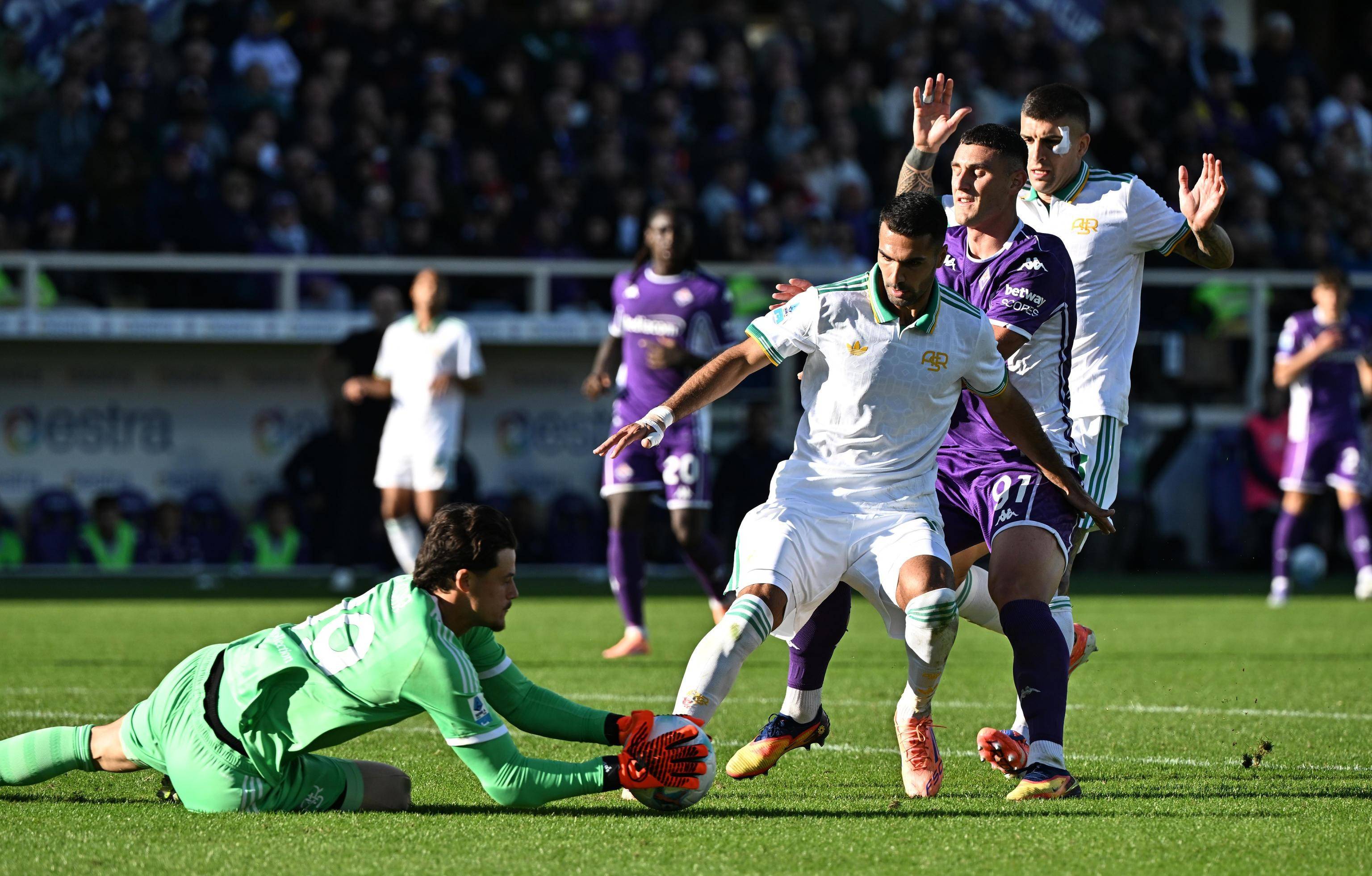 尤文逆转马赛，卡瓦哈尔带队取胜