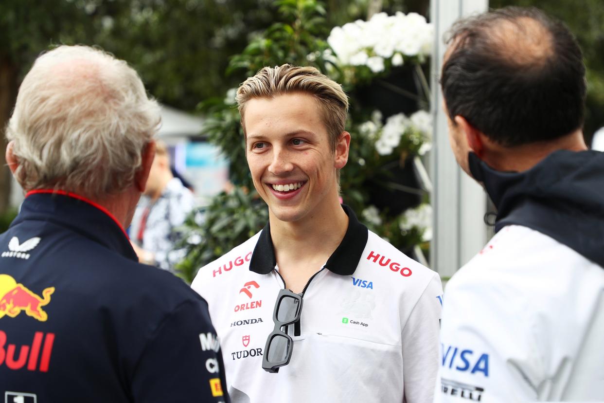 雷火电竞主播-红牛二队完胜雷诺车队，皮亚斯特里关键制胜