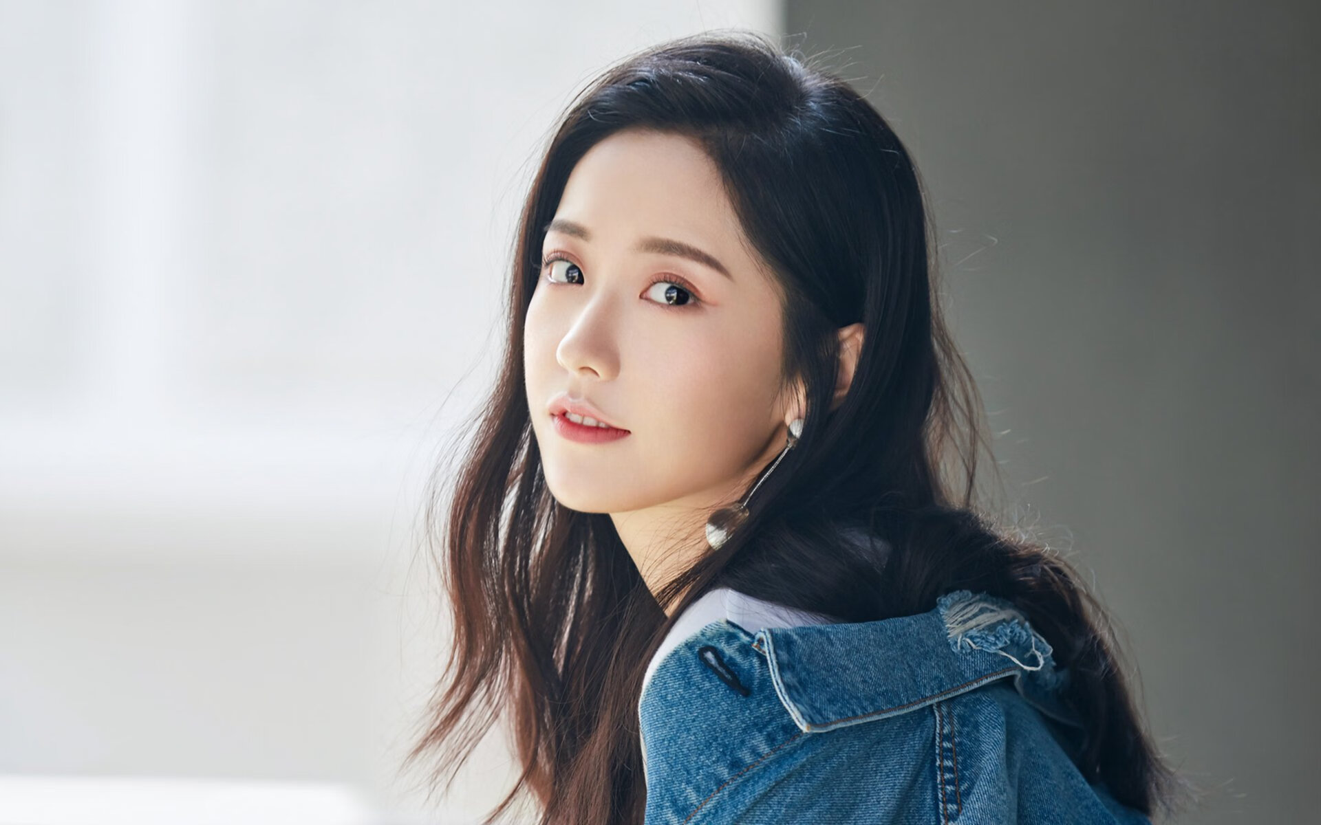 冰岛神话终结夜！C罗领衔葡萄牙提前终结悬念，西决生死战变焦点教学