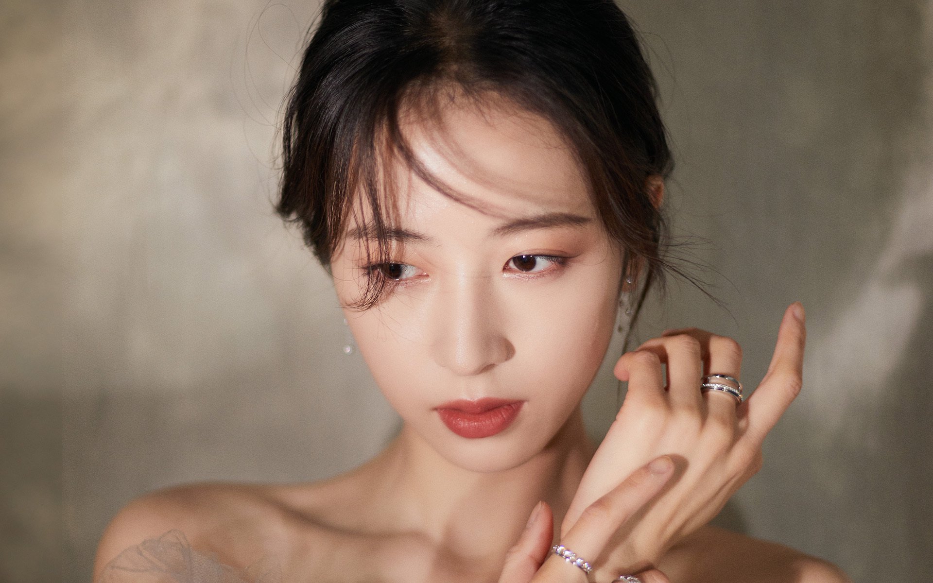 实力是唯一的通行证,姆巴佩的启示与东瀛足球的警醒