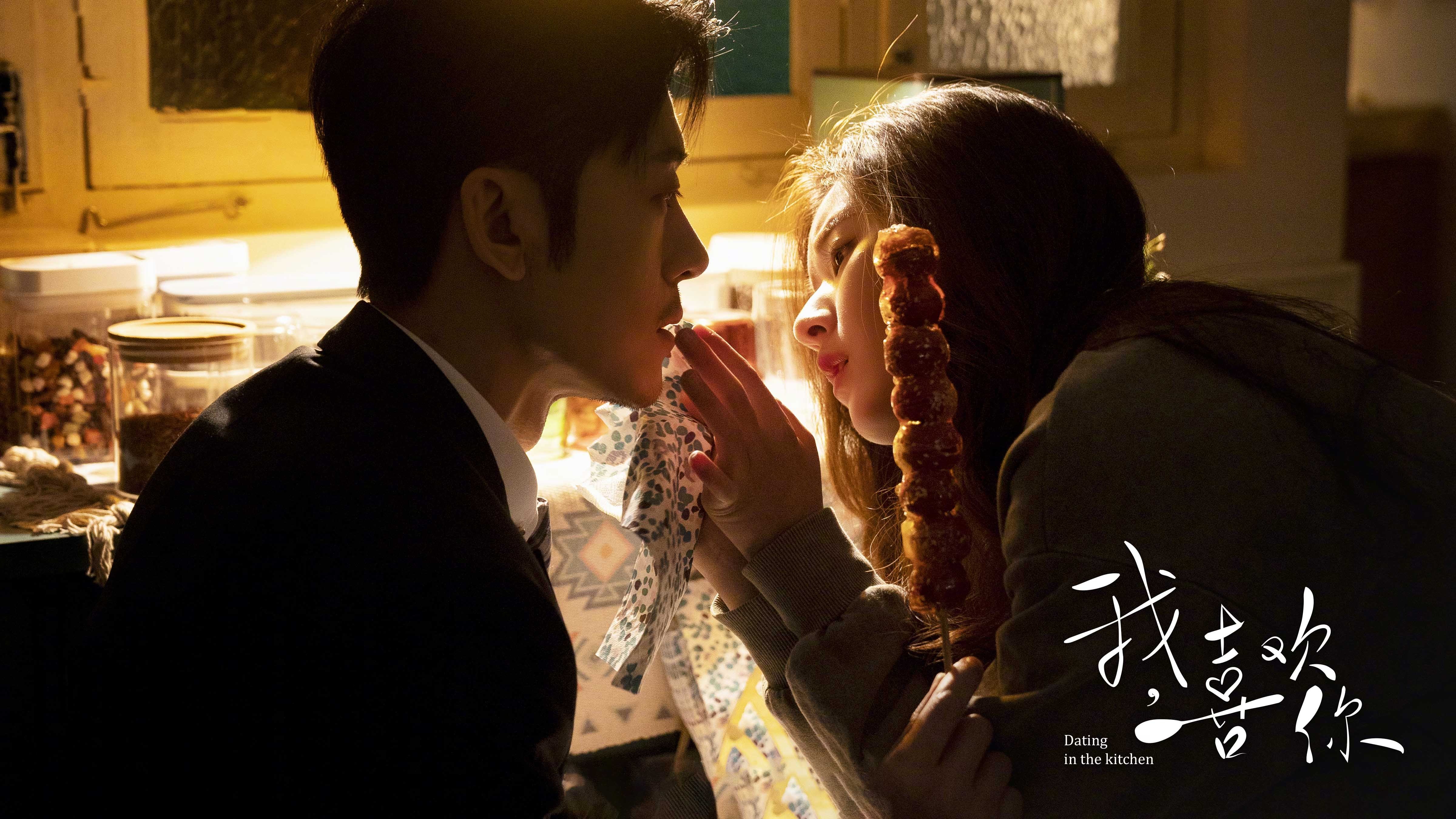 绿茵场上的双城记，新纪录的星光与旧秩序的烽烟