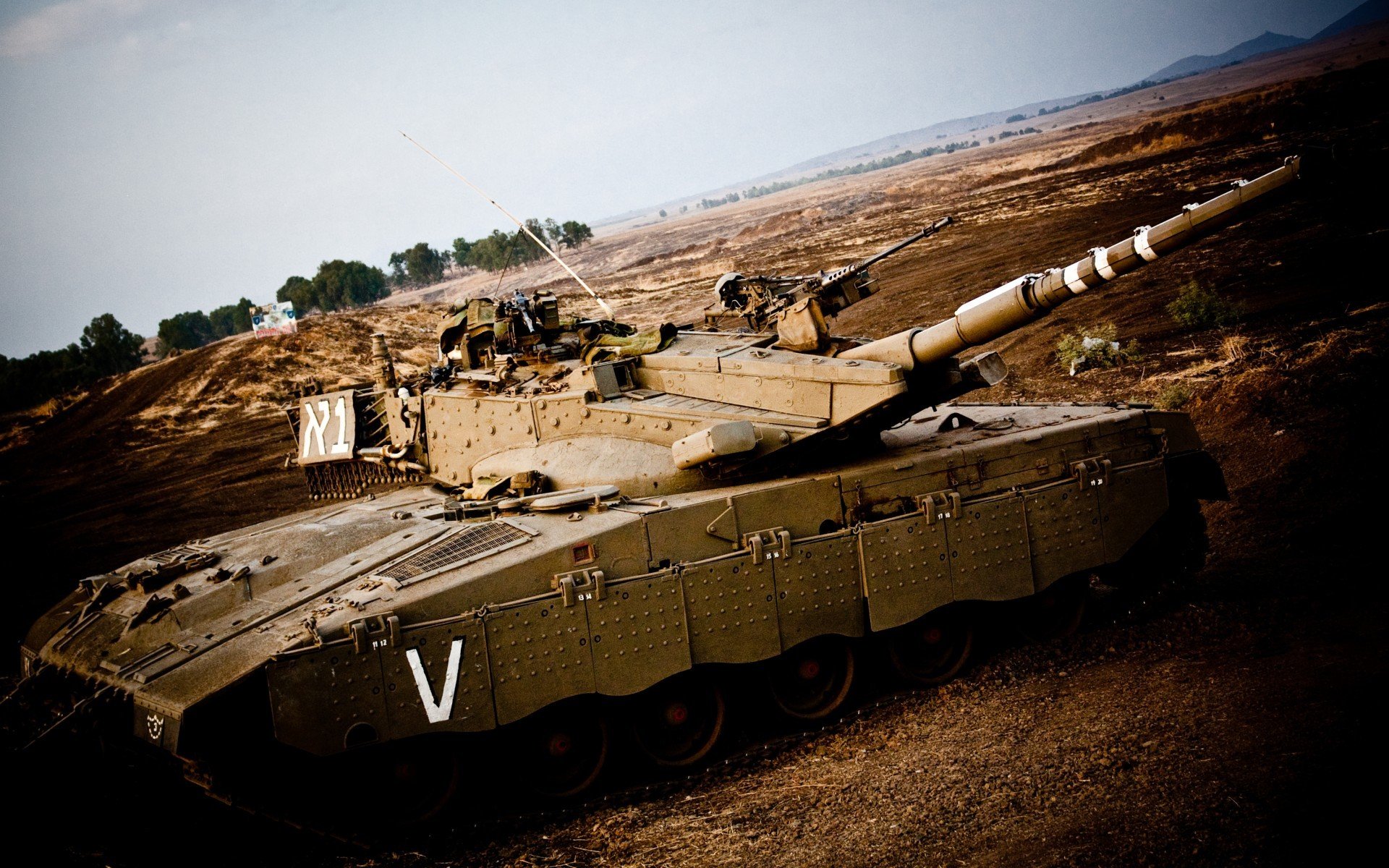 雷火电竞简介-终极命题，F1冠军之夜的16秒，与杜兰特选择的16个月