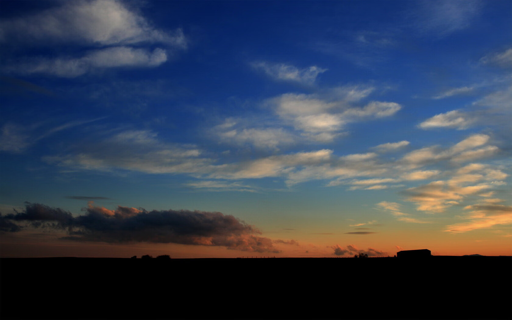 孔德一夫当关，英超争冠之夜的隐形操盘手